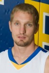 Ray Purtle led the team with 21 points