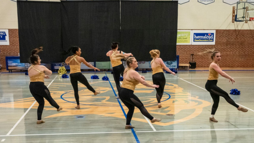 SWEDES CHEER AND DANCE KICK OFF SEASONS IN BETHANY COLLEGE CLASSIC